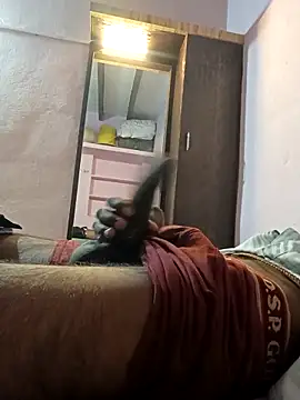 Snapshot of THA_KITTY chatting on March 28, 2026, 6:13 am THA KITTY online show from March 28, 2026, 6:13 am