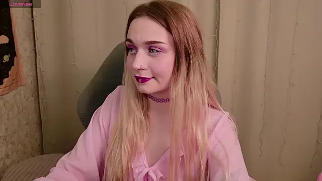 Snapshot of lucysussy chatting on July 12, 2026, 5:26 pm lucysussy online show from July 12, 2026, 5:26 pm