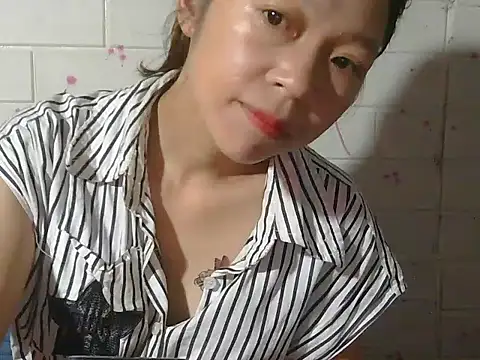 Snapshot of kimori66 chatting on May 15, 2026, 11:45 pm kimori66 online show from May 15, 2026, 11:45 pm