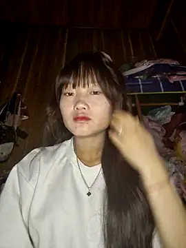 Jolinie online show from May 10, 2026, 1:55 am