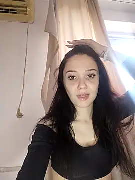 Snapshot of icedrosemarye chatting on May 9, 2026, 12:10 pm icedrosemarye online show from May 9, 2026, 12:10 pm