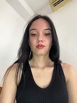 icedrosemarye online show from June 17, 2026, 2:29 pm