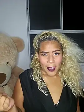 Snapshot of Nayaraluz chatting on March 23, 2026, 2:26 am Nayaraluz online show from March 23, 2026, 2:26 am