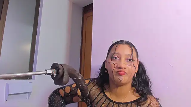 veronica bigass online show from June 7, 2026, 8:12 pm