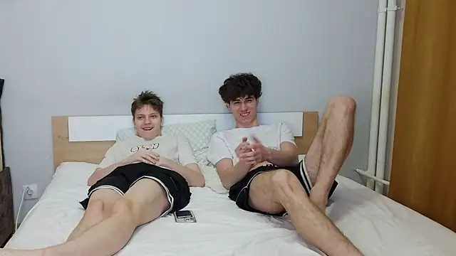 1gay1straight online show from March 27, 2026, 10:09 pm