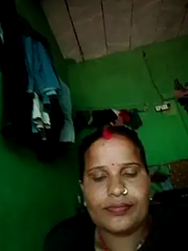 Snapshot of Shivani09900 chatting on July 12, 2026, 6:15 am Shivani09900 online show from July 12, 2026, 6:15 am