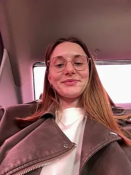 Snapshot of FReyja_44 chatting on April 20, 2026, 9:56 am FReyja 44 online show from April 20, 2026, 9:56 am
