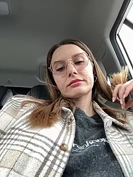 Snapshot of FReyja_44 chatting on April 30, 2026, 10:43 am FReyja 44 online show from April 30, 2026, 10:43 am