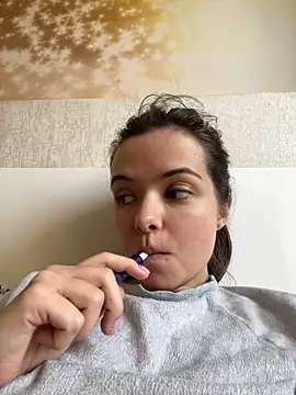 AForbiddenFlower online show from April 16, 2026, 6:14 am