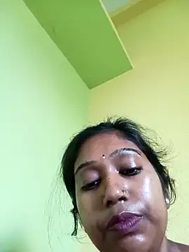 bannerjeesneha20 online show from April 22, 2026, 2:03 am