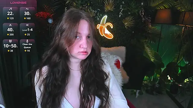 Elisabeth Binder online show from April 28, 2026, 3:44 am