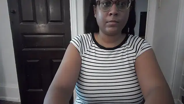 Snapshot of biancadoesit chatting on May 19, 2026, 5:08 pm biancadoesit online show from May 19, 2026, 5:08 pm
