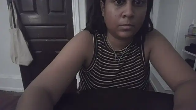 Snapshot of biancadoesit chatting on May 21, 2026, 5:25 am biancadoesit online show from May 21, 2026, 5:25 am