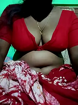 Snapshot of puja560 chatting on April 9, 2026, 4:34 pm puja560 online show from April 9, 2026, 4:34 pm