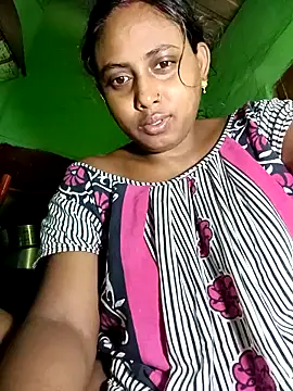 Snapshot of puja560 chatting on April 12, 2026, 1:32 am puja560 online show from April 12, 2026, 1:32 am