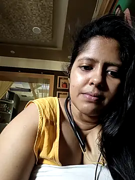 Aditi sarkar online show from April 16, 2026, 6:03 am