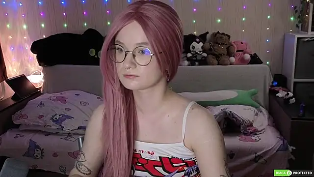 JulietFisher online show from March 30, 2026, 4:46 am