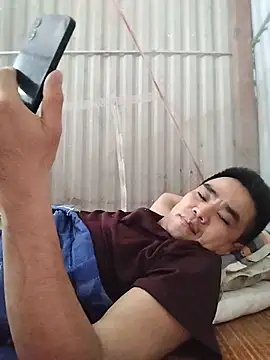 Snapshot of Tinh_love chatting on July 20, 2026, 12:58 am Tinh love online show from July 20, 2026, 12:58 am