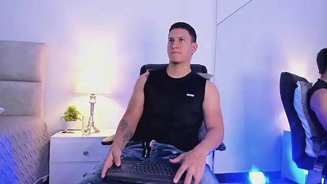 Chriss Diamond online show from May 20, 2026, 8:26 pm