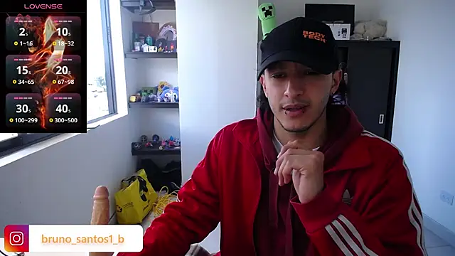 Snapshot of Bruno_santos1 chatting on April 24, 2026, 8:55 pm Bruno santos1 online show from April 24, 2026, 8:55 pm