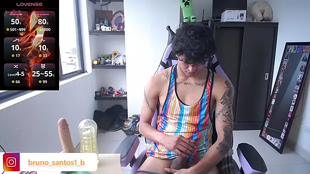 Snapshot of Bruno_santos1 chatting on May 11, 2026, 2:45 pm Bruno santos1 online show from May 11, 2026, 2:45 pm