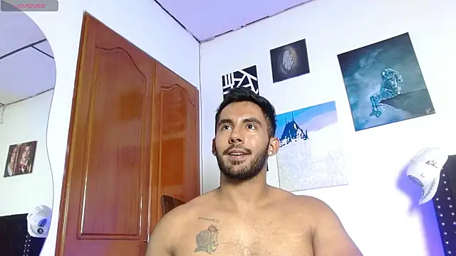 romanpearce  online show from June 25, 2026, 8:24 pm