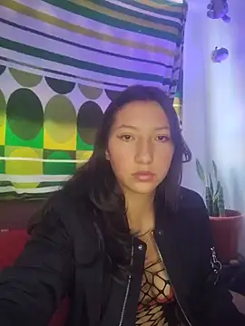 Snapshot of Gema-_3 chatting on June 20, 2026, 2:20 pm Gema- 3 online show from June 20, 2026, 2:20 pm