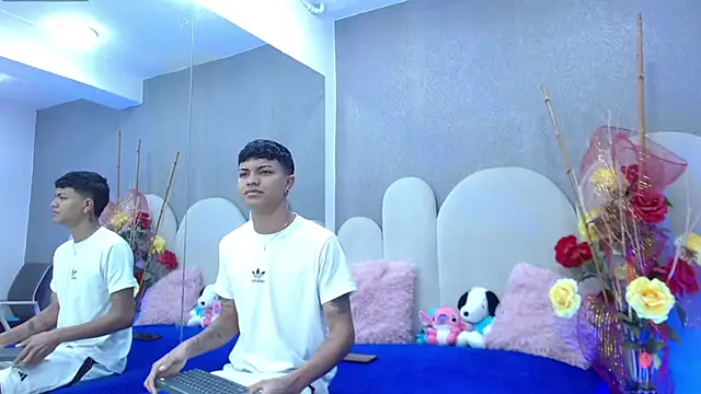 Snapshot of party_duo_playboy chatting on April 15, 2026, 3:24 am party duo playboy online show from April 15, 2026, 3:24 am