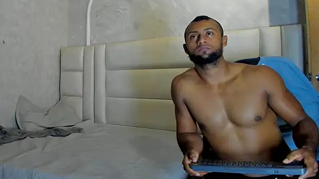 Snapshot of Dark_lennox chatting on April 6, 2026, 12:06 pm Dark lennox online show from April 6, 2026, 12:06 pm