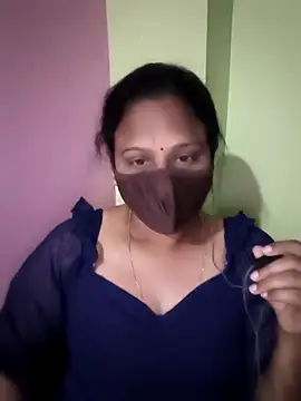 Snapshot of Latha_lovely chatting on April 2, 2026, 6:49 pm Latha lovely online show from April 2, 2026, 6:49 pm