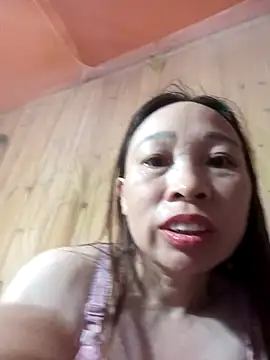 Snapshot of AnnieAngelxx chatting on March 27, 2026, 11:04 pm AnnieAngelxx online show from March 27, 2026, 11:04 pm