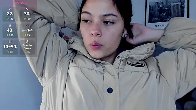Kikii 1 online show from May 3, 2026, 5:24 am
