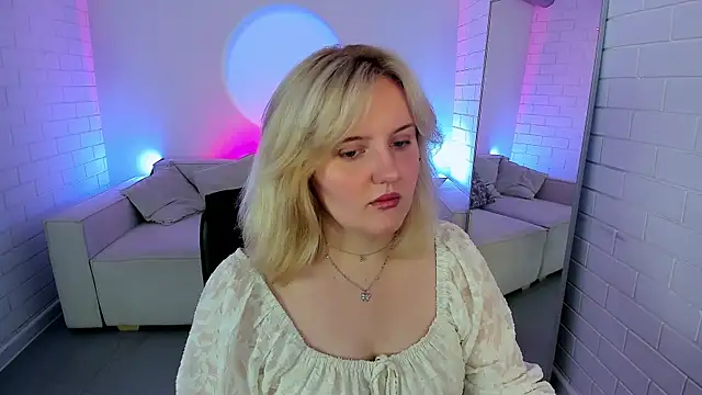 KathyBriggs online show from April 11, 2026, 5:23 am