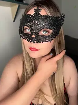 Snapshot of Blonde_Cougar chatting on May 17, 2026, 8:27 pm Blonde Cougar online show from May 17, 2026, 8:27 pm