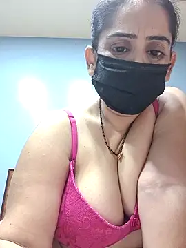 Snapshot of sonalidey5564 chatting on April 8, 2026, 9:42 am sonalidey5564 online show from April 8, 2026, 9:42 am