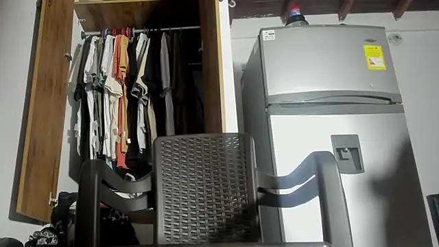 Ares God  online show from April 12, 2026, 4:39 am