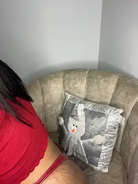 Snapshot of Saraa_M chatting on May 21, 2026, 4:36 pm Saraa M online show from May 21, 2026, 4:36 pm