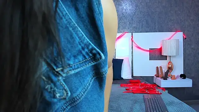 anna  lu online show from March 31, 2026, 12:49 pm