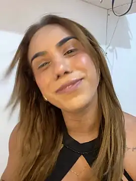 Jullyanaximeness online show from July 6, 2026, 11:40 pm