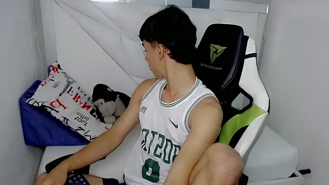 Snapshot of Angelito_66 chatting on March 28, 2026, 12:16 pm Angelito 66 online show from March 28, 2026, 12:16 pm