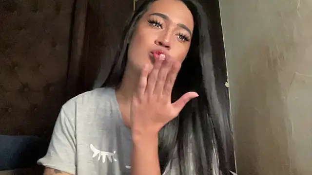 Snapshot of theonlycindy chatting on April 7, 2026, 9:10 am theonlycindy online show from April 7, 2026, 9:10 am