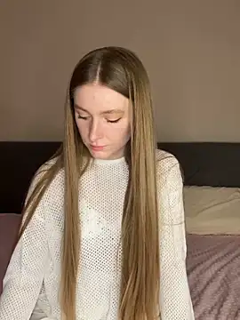 Snapshot of AliceVilliers chatting on March 27, 2026, 6:51 pm AliceVilliers online show from March 27, 2026, 6:51 pm