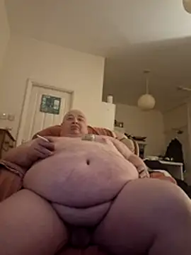 andymart46 online show from April 14, 2026, 12:49 am