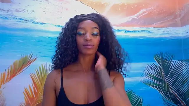 Snapshot of SweetSinAura chatting on June 3, 2026, 9:42 pm SweetSinAura online show from June 3, 2026, 9:42 pm