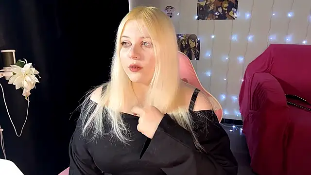 Tina Evanss online show from March 31, 2026, 7:53 am