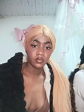 Snapshot of KatyBelle_ chatting on April 28, 2026, 8:25 pm KatyBelle online show from April 28, 2026, 8:25 pm