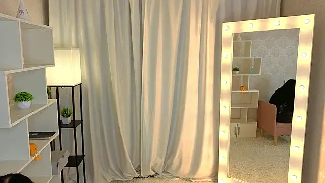 KoiNeko online show from March 26, 2026, 8:58 pm