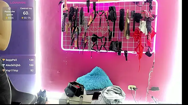 Mistress aurora bdsm online show from March 31, 2026, 6:08 pm