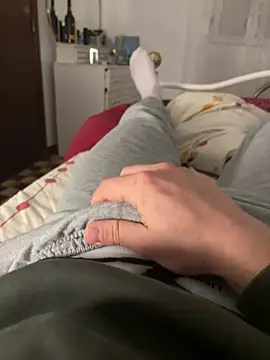 Snapshot of oliveira002 chatting on March 26, 2026, 7:30 pm oliveira002 online show from March 26, 2026, 7:30 pm