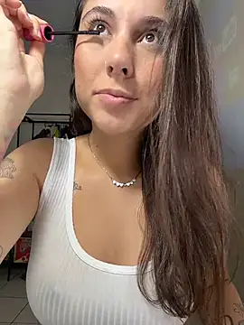 Snapshot of Carolzinhalux69 chatting on May 29, 2026, 5:00 pm Carolzinhalux69 online show from May 29, 2026, 5:00 pm